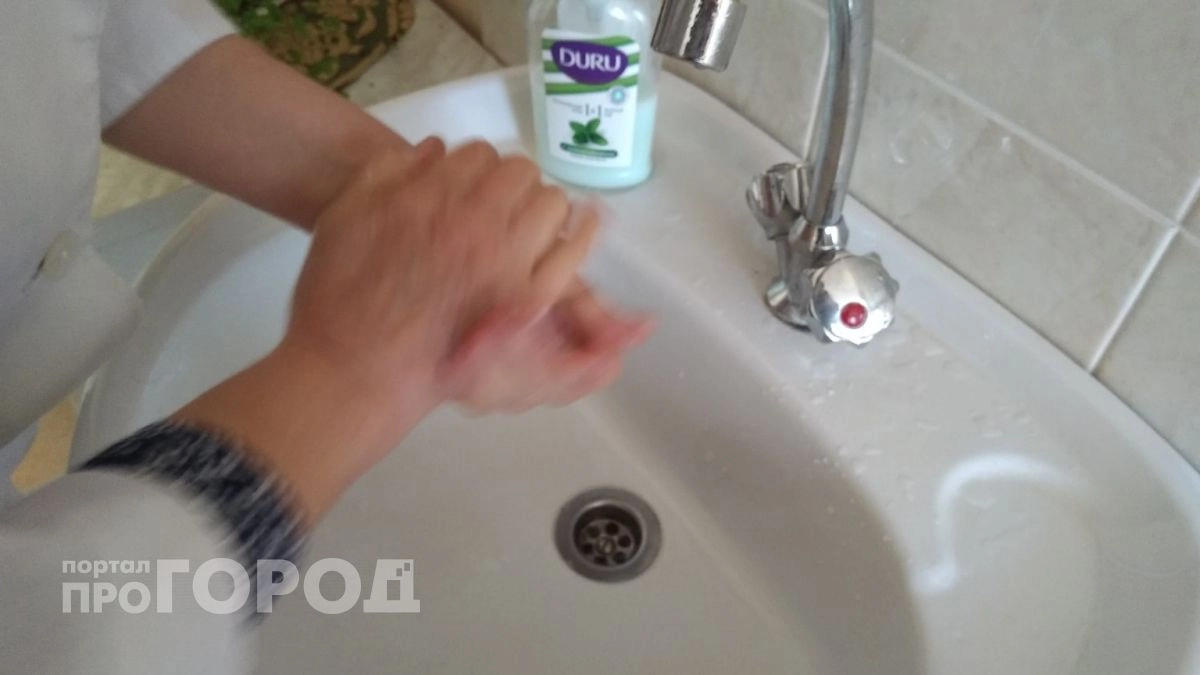 Популярные чистящие средства признали опасными для дома: эксперты показали, чем можно заменить их без вреда для здоровья
