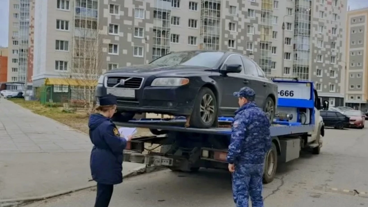 Новочебоксарец едва не остался без машины из-за 30 неоплаченных штрафов