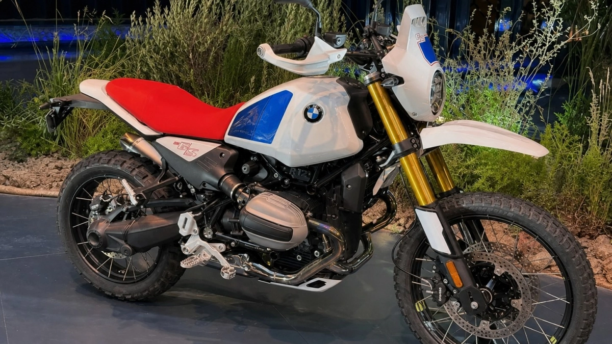 R12 G/S против стихии: новый BMW эндуро, который создан для издевательства над бездорожьем