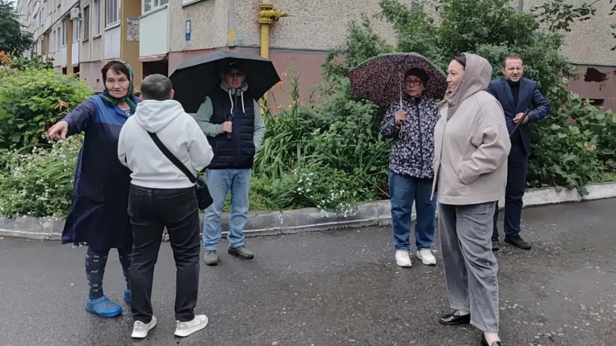 В Новочебоксарске провели очередной обход дворов на четырех улицах города
