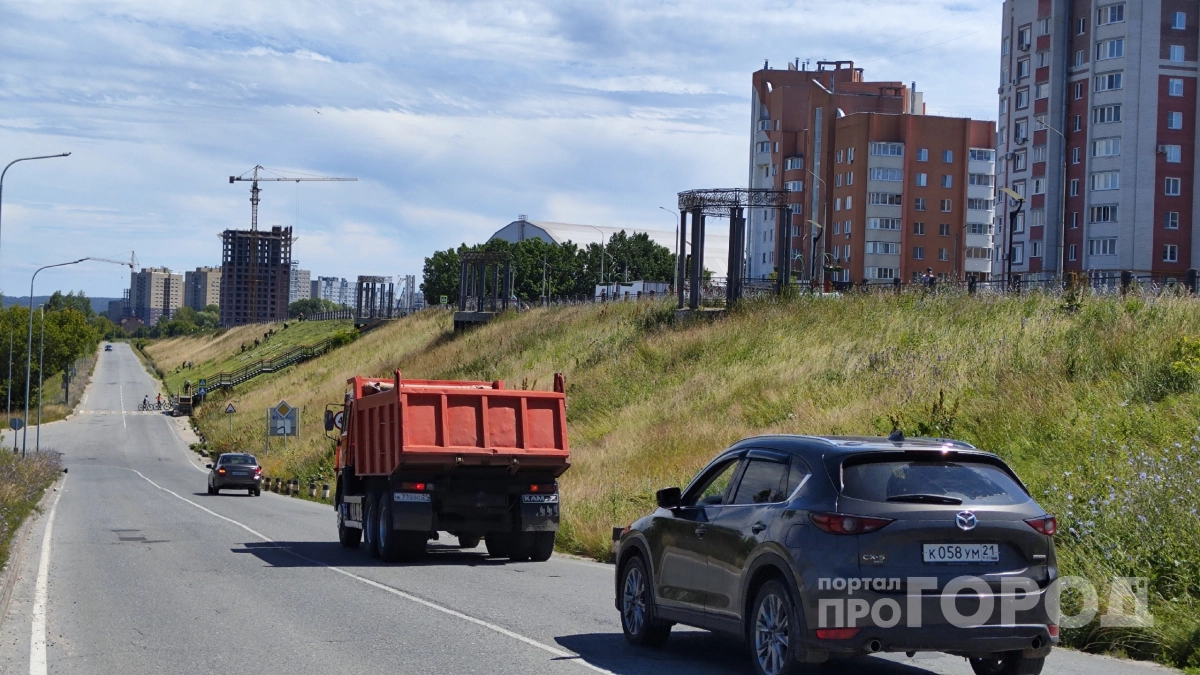 Нельзя, но есть нюанс: пересечение сплошной в 2026 году — сколько штраф за разворот, обгон и объезд препятствия
