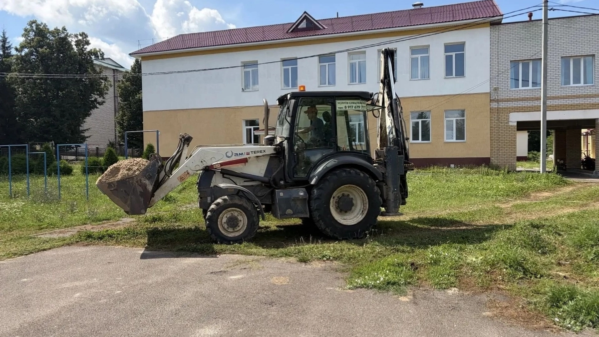 Марпосадская гимназия обновляет свою территорию