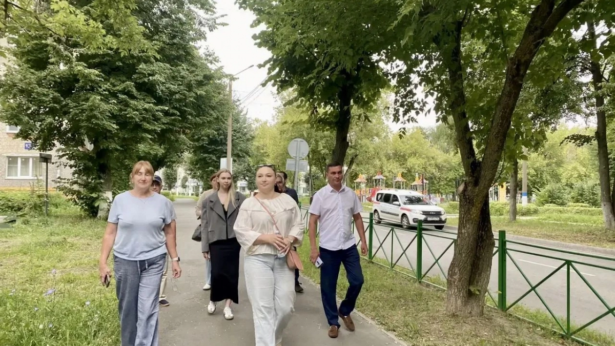 В Новочебоксарске проверили пять улиц и выявили нарушения благоустройства