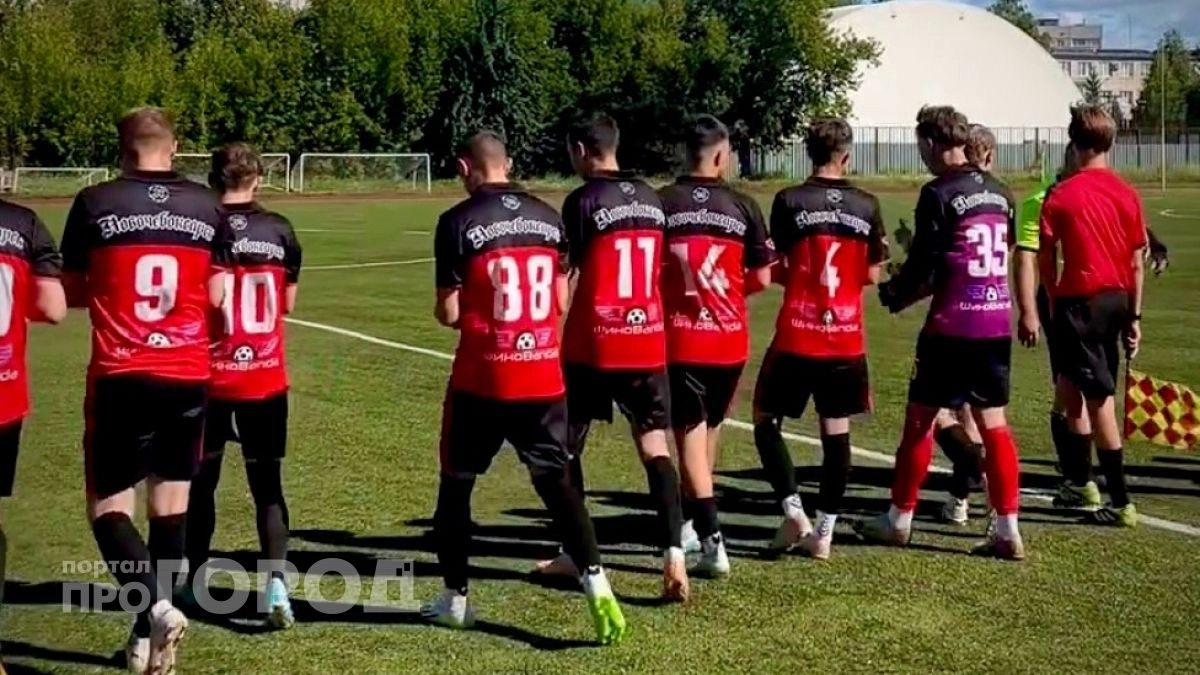 Новочебоксарцев зовут поддержать местную футбольную команду