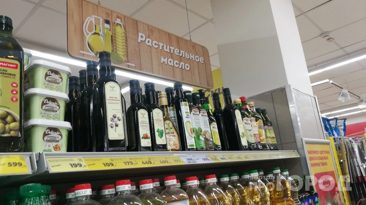 Не оливковое и даже не кукурузное: названо самое лучшее масло для жарки - а мы его обходим стороной