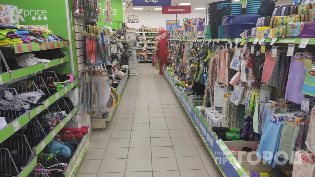 Сметаю в Fix Price обычные вешалки не ради одежды: четыре штуки становятся модным журнальным столиком