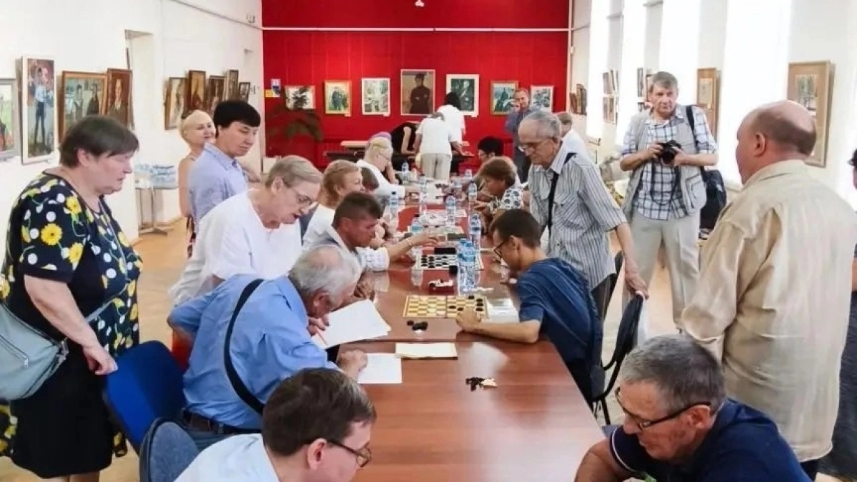 В Новочебоксарске прошли соревнования по шахматам и шашкам среди людей с ОВЗ