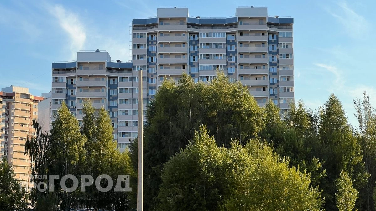 Жителю Чувашии придется откладывать зарплату больше девяти лет, чтобы купить новую квартиру