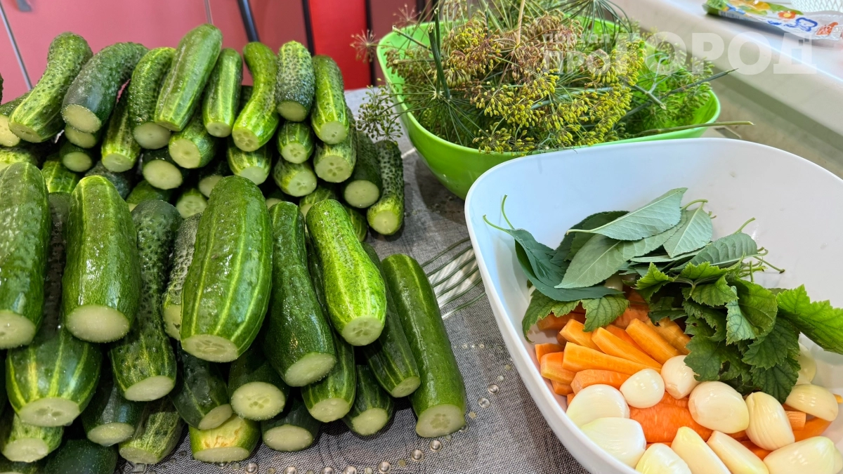 Огурцы в банки больше не закатываю: делаю закуску прямо в пакете — 20 минут и к столу