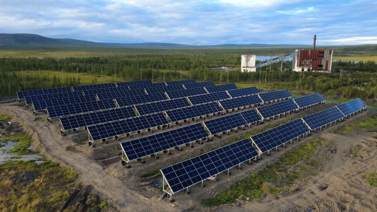 Солнечные модули из Чувашии помогут якутским поселкам экономить 1500 тонн дизеля