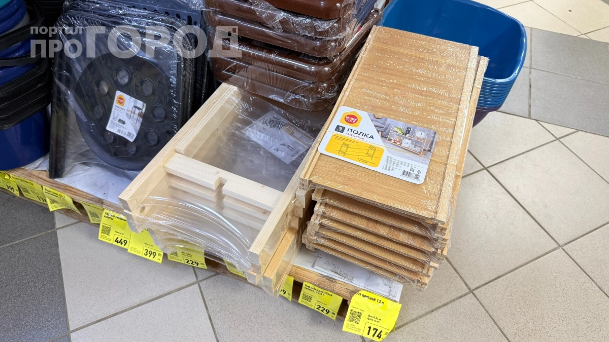 Скупила деревянные полки в Fix Price: сколотила в прихожей стильную обувницу под стиль “лофт”