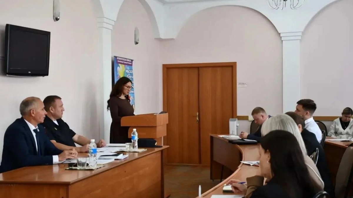 В Новочебоксарске обсудили меры борьбы с опасными зависимостями у подростков