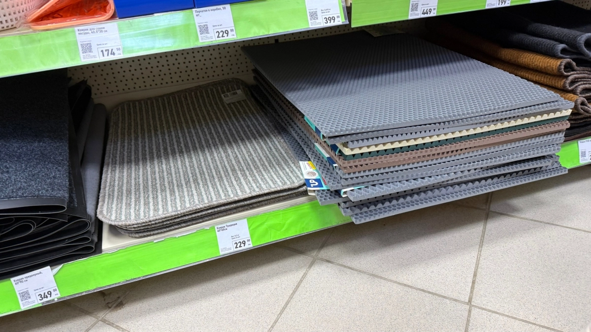 Купила 10 ковриков из Fix Price для прихожей, но ни один до дома не донесла: использую в огороде на ура
