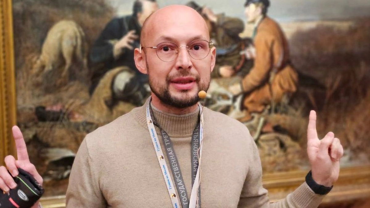 Родился неподалеку от Новочебоксарска и получил награду от Собянина за крупнейший экскурсионный проект столицы