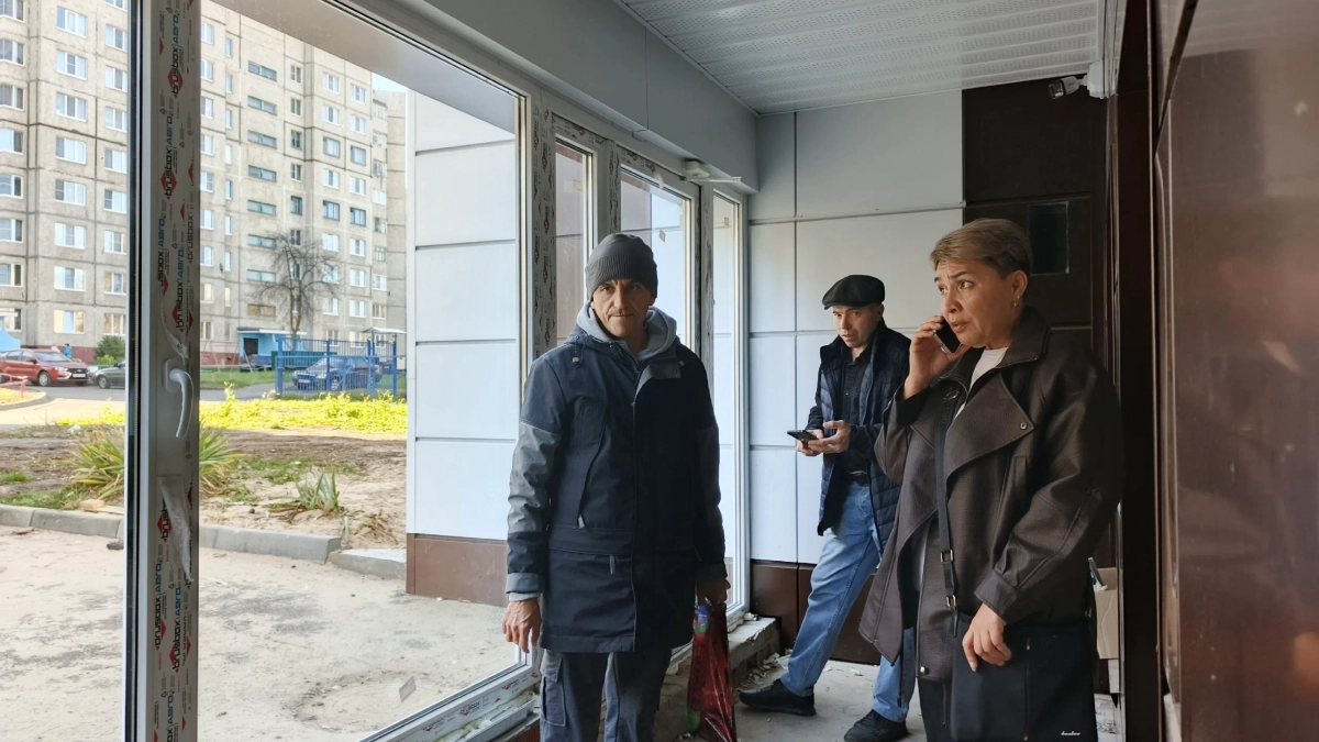 В библиотеке имени Николаева в Новочебоксарске проверили ход масштабного ремонта