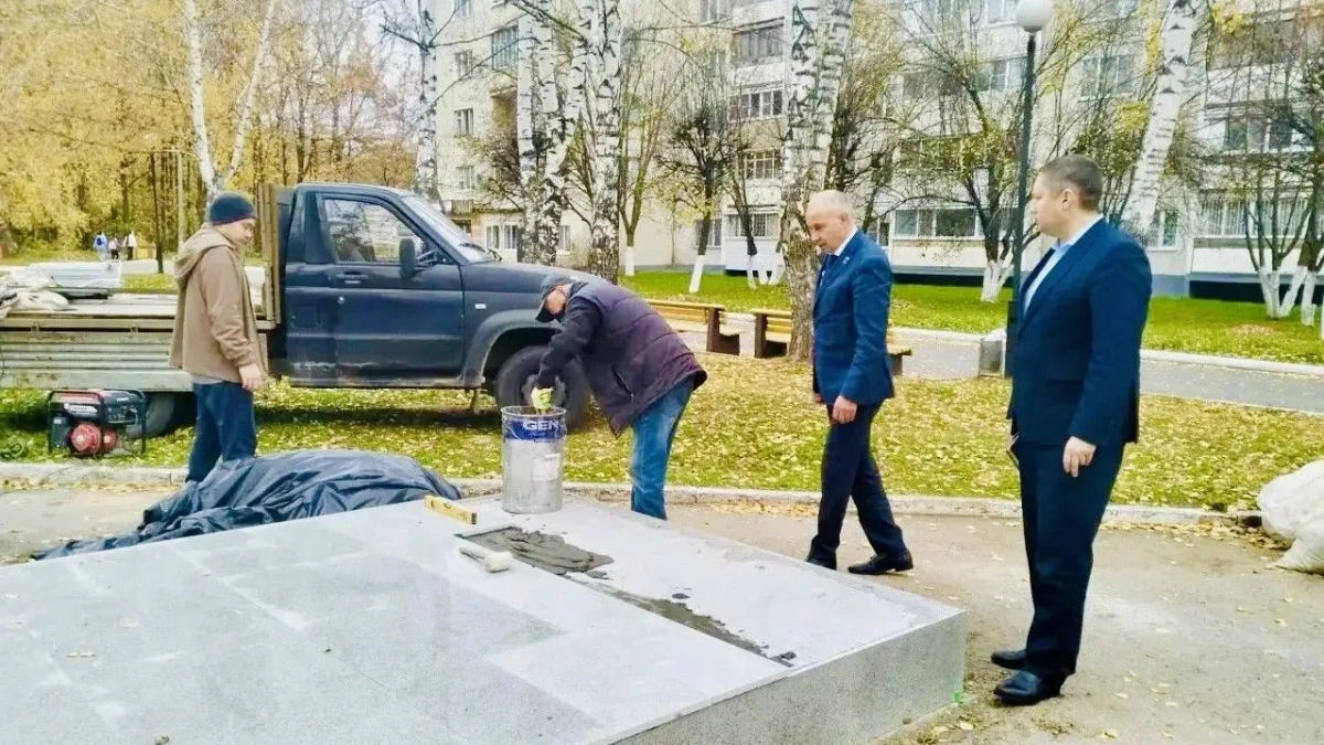 На Аллее Славы в Новочебоксарске установят скульптуру солдата с девочкой и котенком