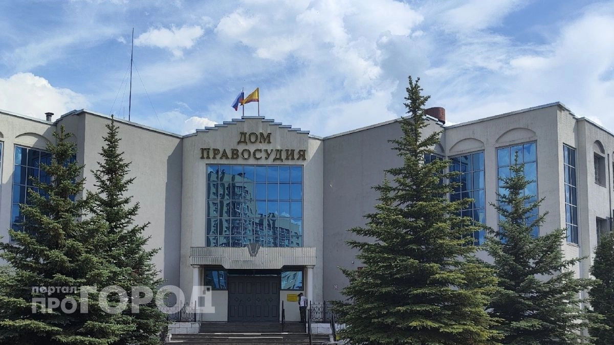 В Новочебоксарске пьяный водитель с португальскими правами пытался запутать суд
